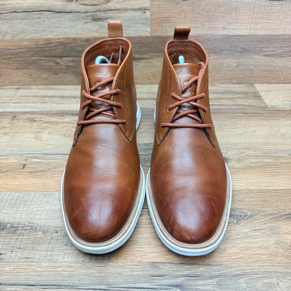 Cole Haan Grand Evolution Chukka 
Men\'s size 8.5 Brown Leather Chukka Boots main image 6